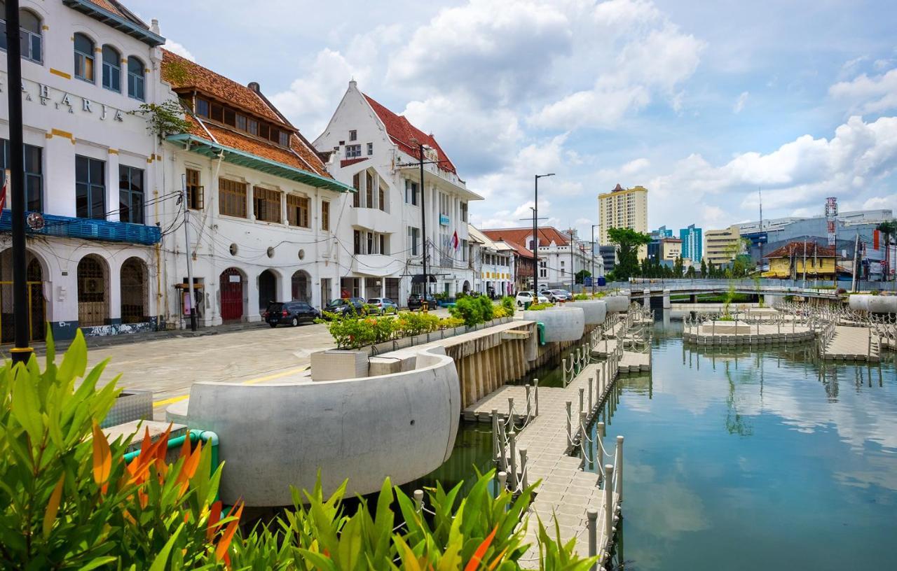 Mel'S Dorm Hostel Jakarta Exterior photo